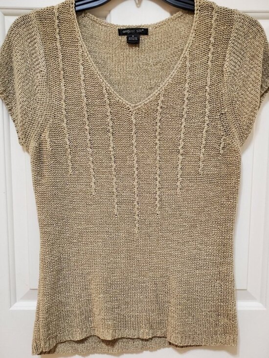 Tops - NWOT August Silk Top
